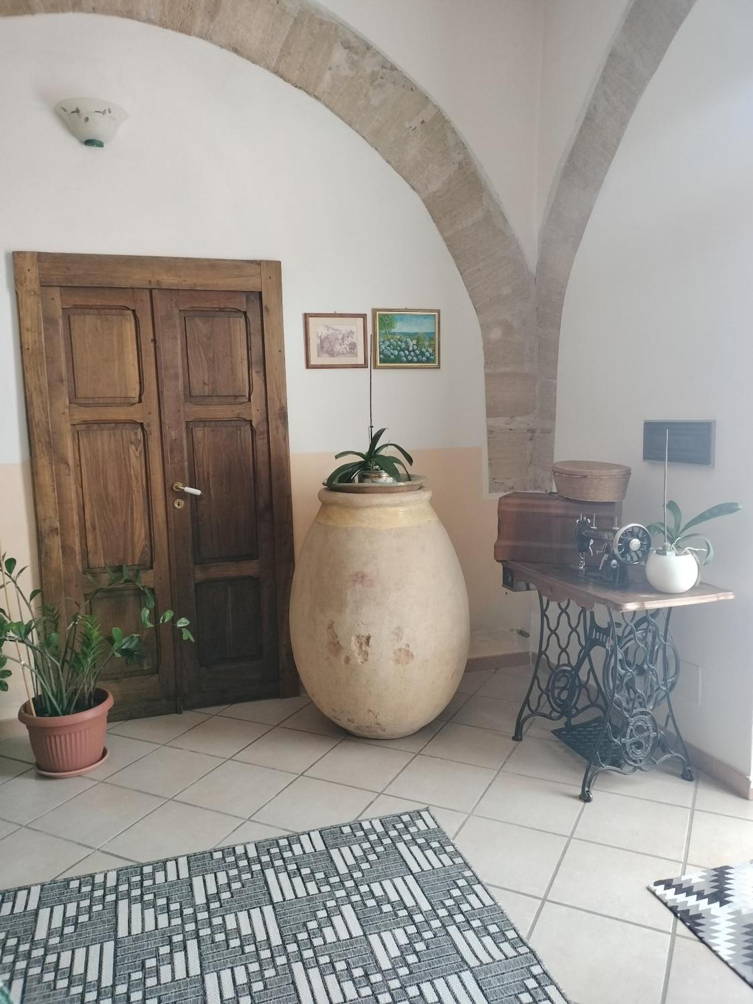 La Casa Rossa Hotel Riola Sardo Bagian luar foto